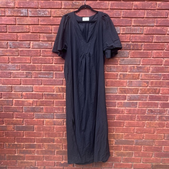 Pomander Place Tuckernuck Black Finley
Flutter Sleeve Maxi Dress XXL plus size - Picture 2 of 4